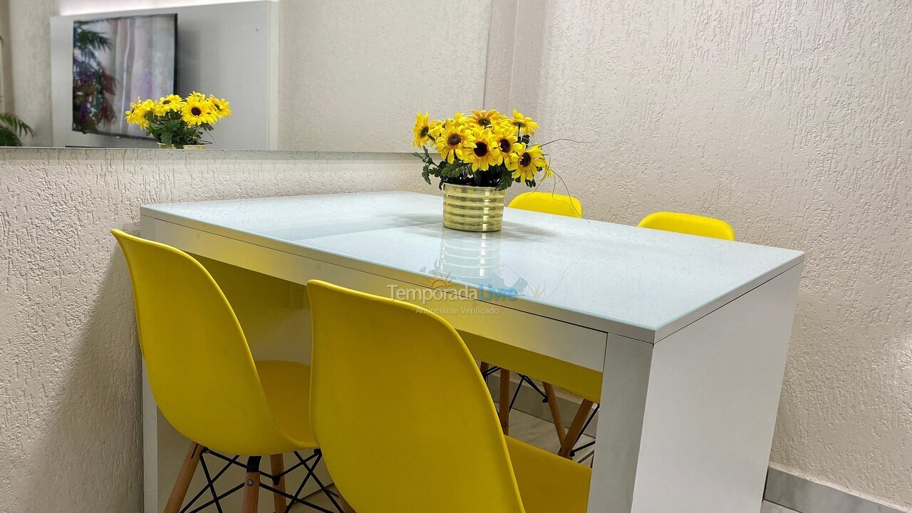 Apartamento para aluguel de temporada em Praia Grande (Guilhermina)