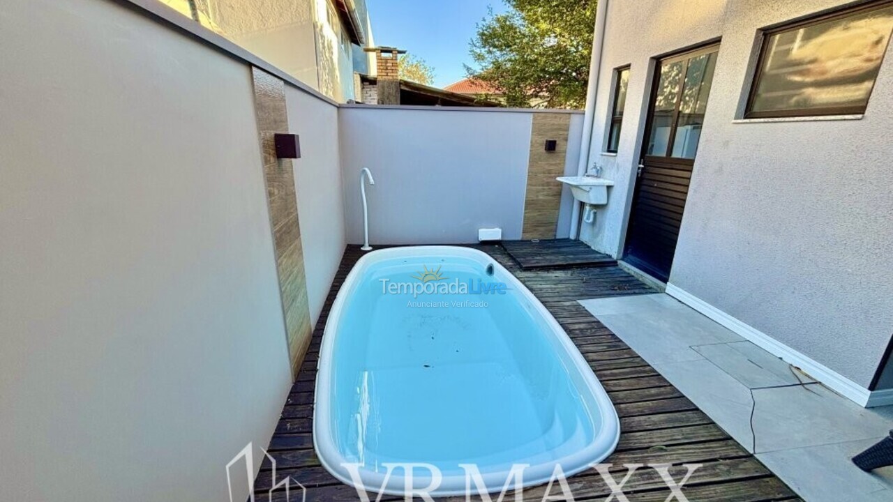 Casa para aluguel de temporada em Bombinhas (Mariscal)