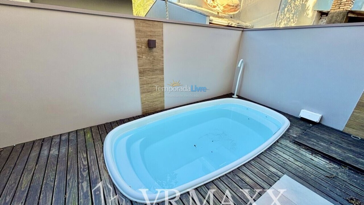 Casa para aluguel de temporada em Bombinhas (Mariscal)