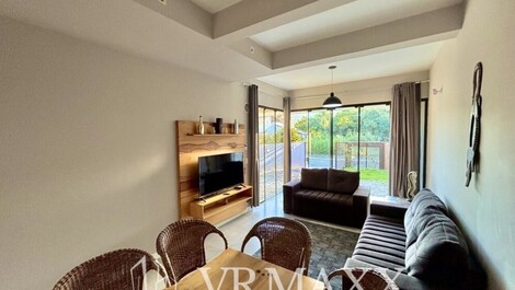 SOBRADO 02 COM PISCINA EM Mariscal para 12 Pessoas