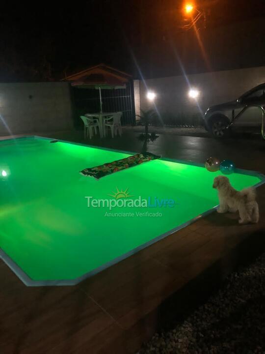 Casa para alquiler de vacaciones em São Francisco do Sul (Vila da Glória)