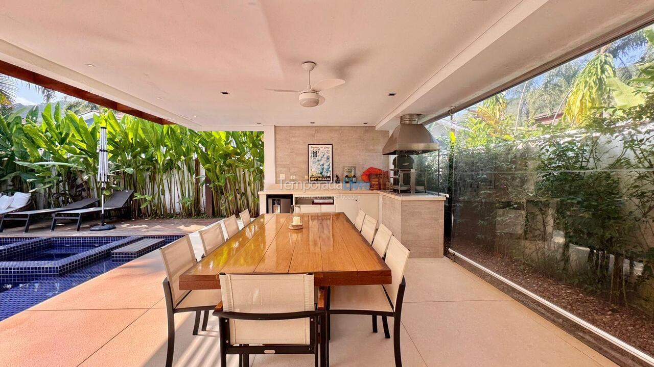 House for vacation rental in São Sebastião (Praia da Baleia)