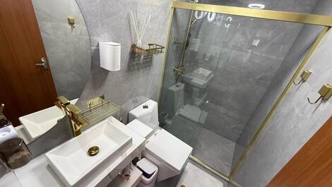 Mansão luxuosa 7 suítes a poucos metros da praia da Barra da Tijuca