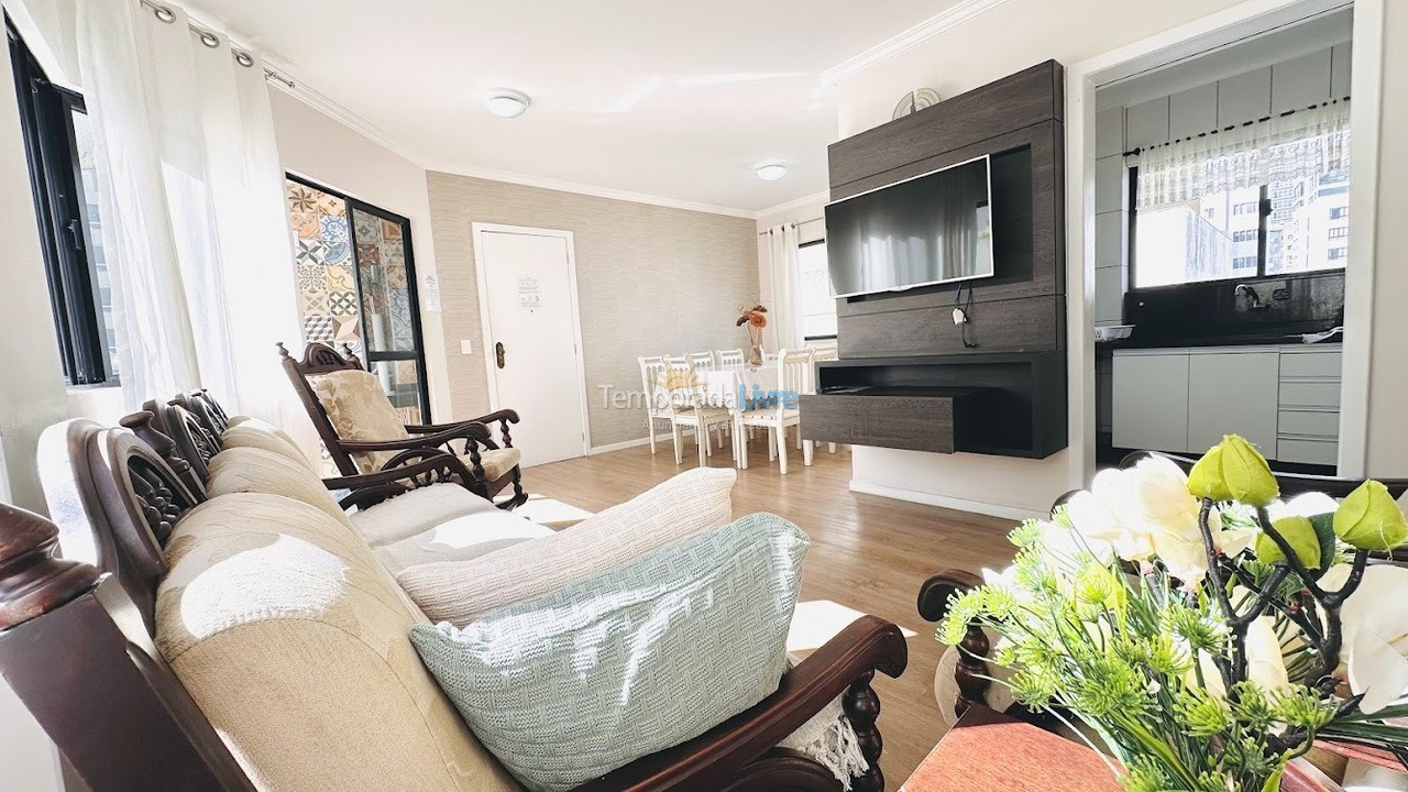 Apartamento para aluguel de temporada em Balneário Camboriú (Praia Central)