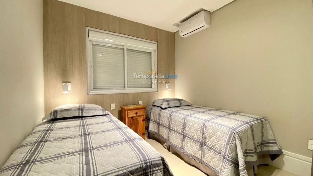 Apartamento para aluguel de temporada em Capão da Canoa (Navegantes)