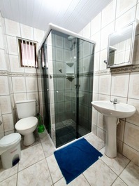 169B- APARTAMENTO PRÓXIMO AO MAR EM BOMBINHAS