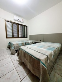 169B- APARTAMENTO PRÓXIMO AO MAR EM BOMBINHAS