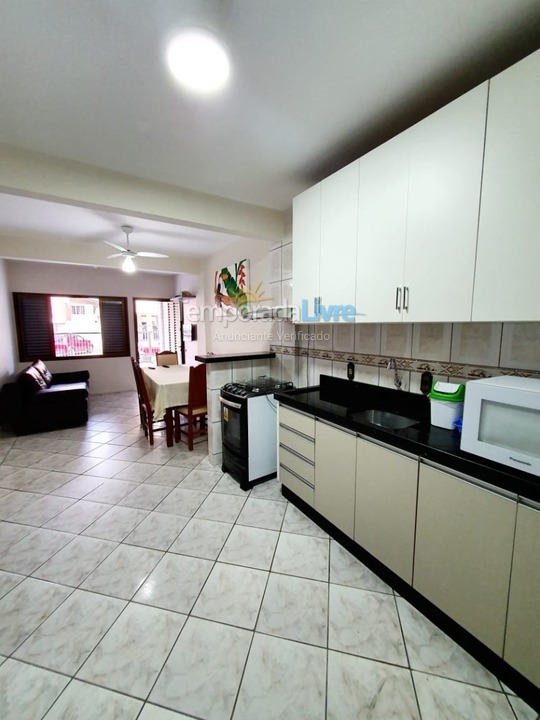 Apartamento para aluguel de temporada em Bombinhas (Praia de Bombinhas)