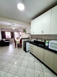 169B- APARTAMENTO PRÓXIMO AO MAR EM BOMBINHAS