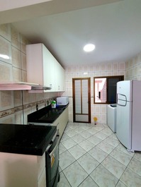 169B- APARTAMENTO PRÓXIMO AO MAR EM BOMBINHAS