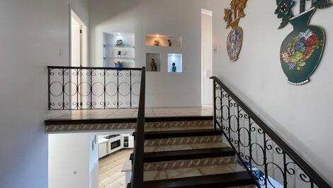 Super cozy house with pool and sea view