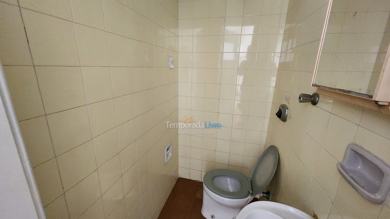 Apartamento para aluguel de temporada em Guarujá (Pitangueiras)