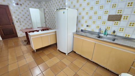 Praia de Pitangueiras pra 8 pessoas 4 quartos 1 vg,telas de proteção