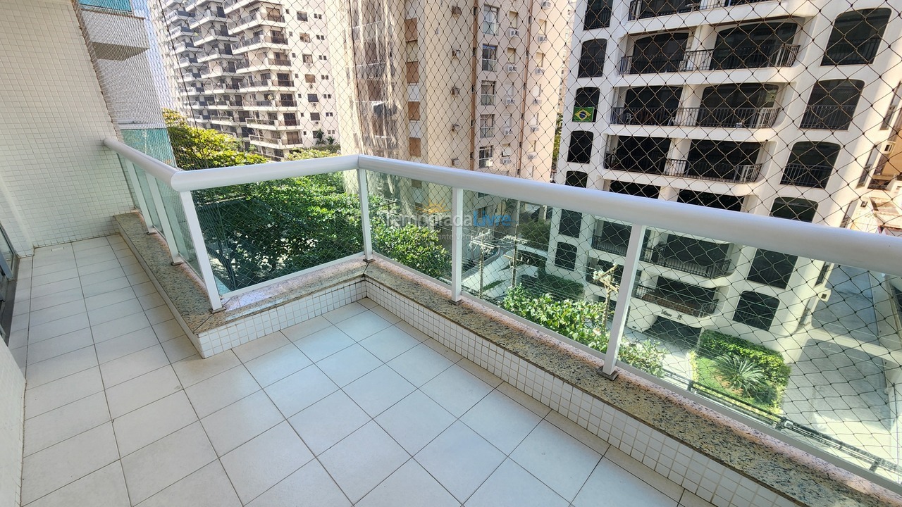 Apartamento para aluguel de temporada em Guarujá (Pitangueiras)