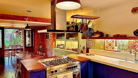 600m2 house for 20 people - Barra da Tijuca Canal!