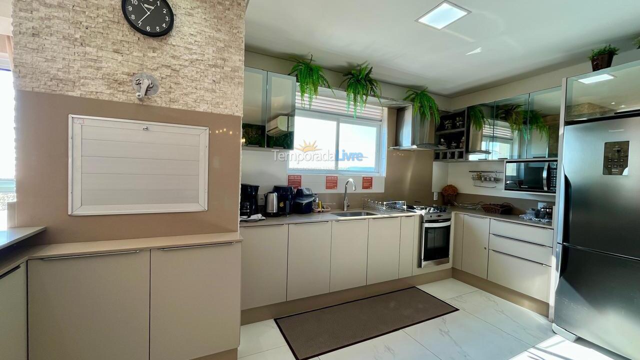 Apartment for vacation rental in Itapema (Meia Praia)