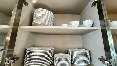 Sophisticated apartment with 4 suites in Meia Praia - Sea view