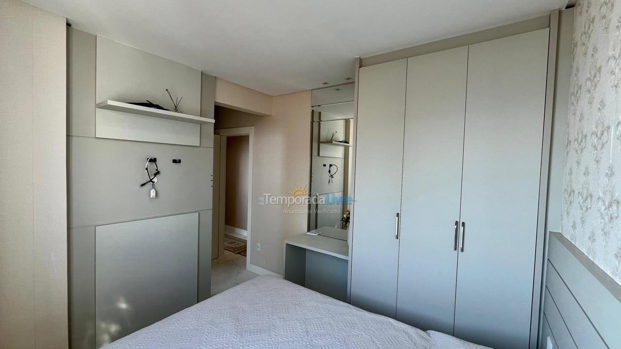 Apartment for vacation rental in Itapema (Meia Praia)