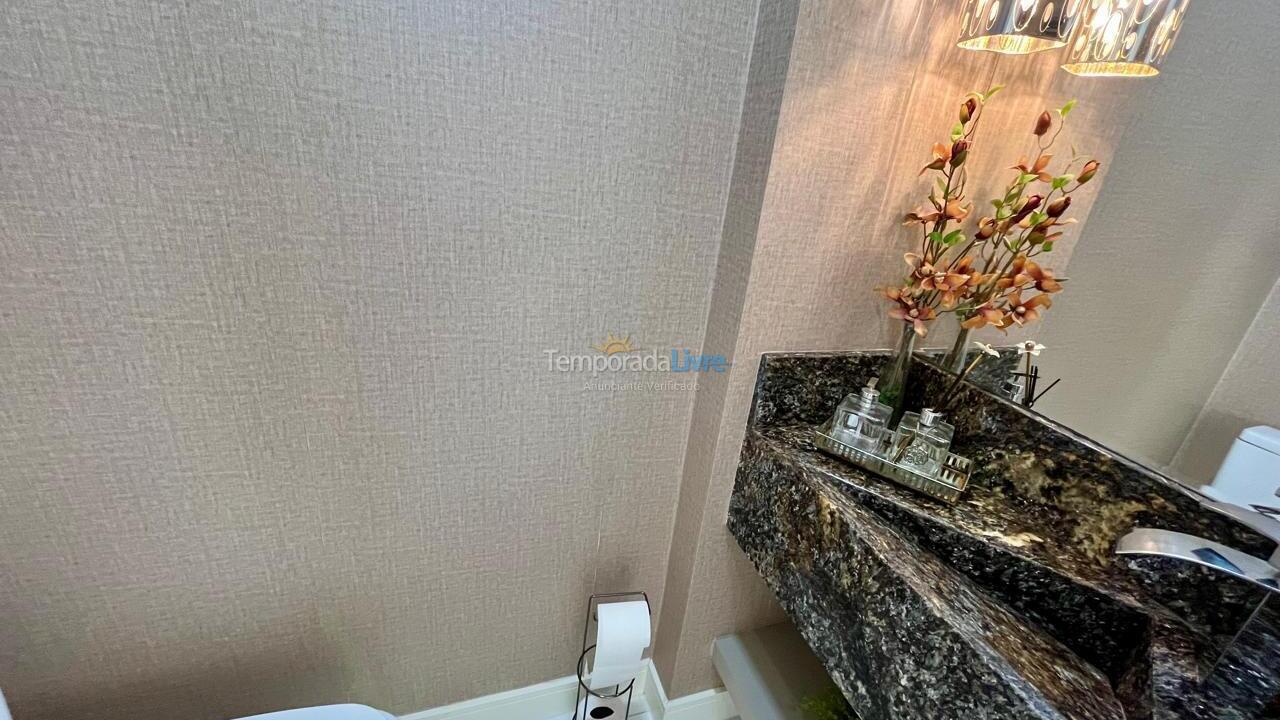 Apartment for vacation rental in Itapema (Meia Praia)