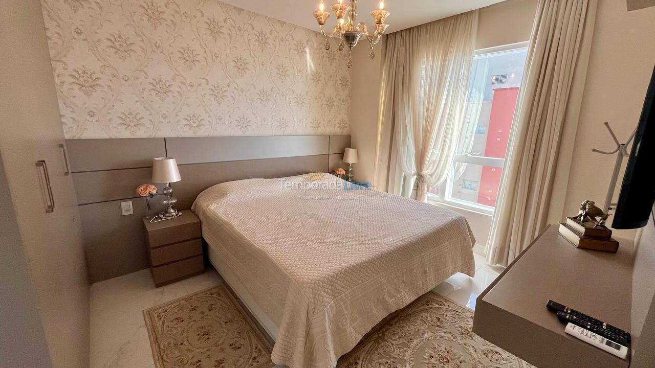 Apartment for vacation rental in Itapema (Meia Praia)