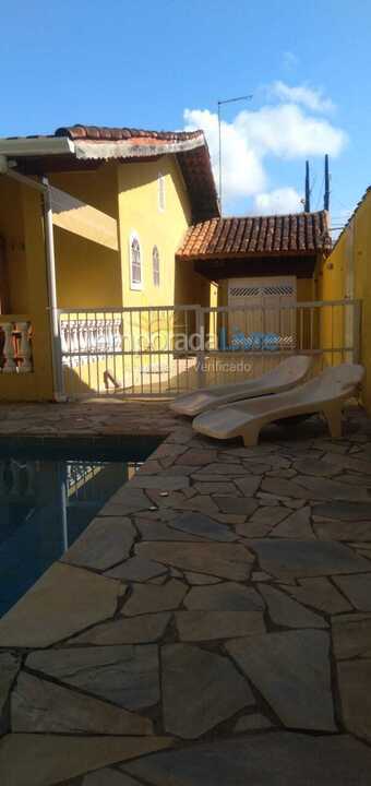 Casa para aluguel de temporada em Itanhaém (Balneário Gaivotas)