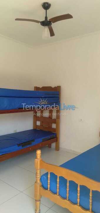 Casa para aluguel de temporada em Itanhaém (Balneário Gaivotas)