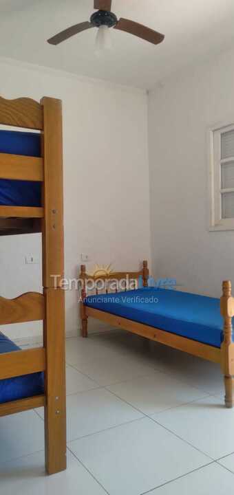 Casa para aluguel de temporada em Itanhaém (Balneário Gaivotas)