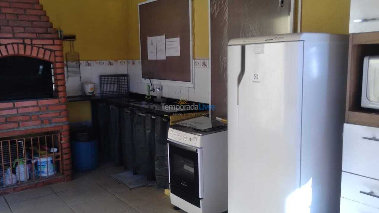 Casa para aluguel de temporada em Itanhaém (Balneário Gaivotas)