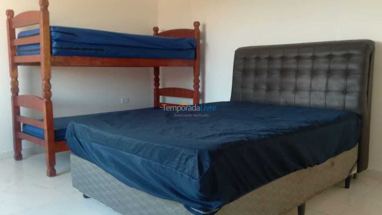 Casa para aluguel de temporada em Itanhaém (Balneário Gaivotas)