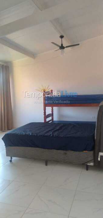 Casa para aluguel de temporada em Itanhaém (Balneário Gaivotas)