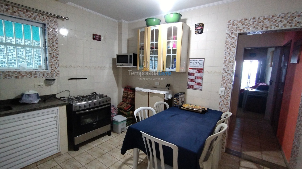 Casa para aluguel de temporada em Itanhaém (Nova Itanhaem)