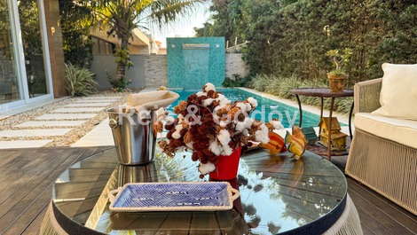 4 Suítes Condomínio Fechado Praia da Cachoeira