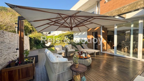 4 Suítes Condomínio Fechado Praia da Cachoeira