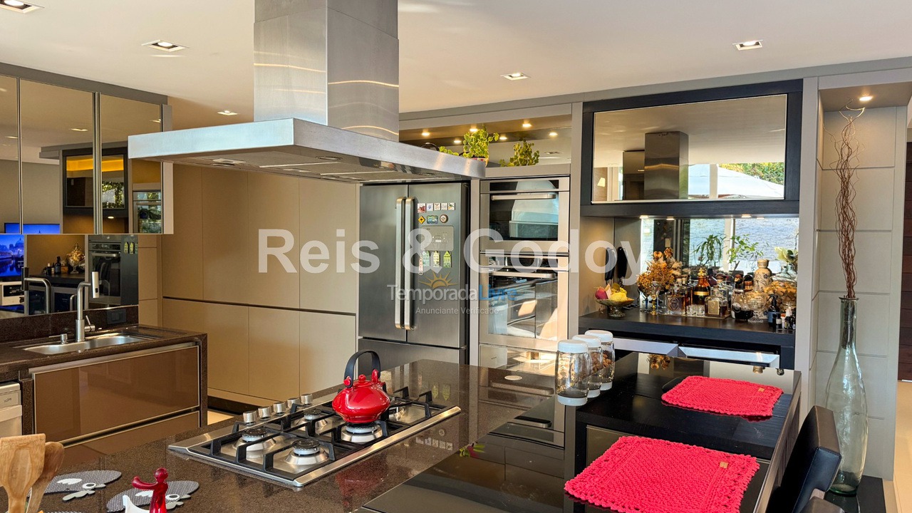 Casa para aluguel de temporada em Florianópolis (Cachoeira do Bom Jesus)