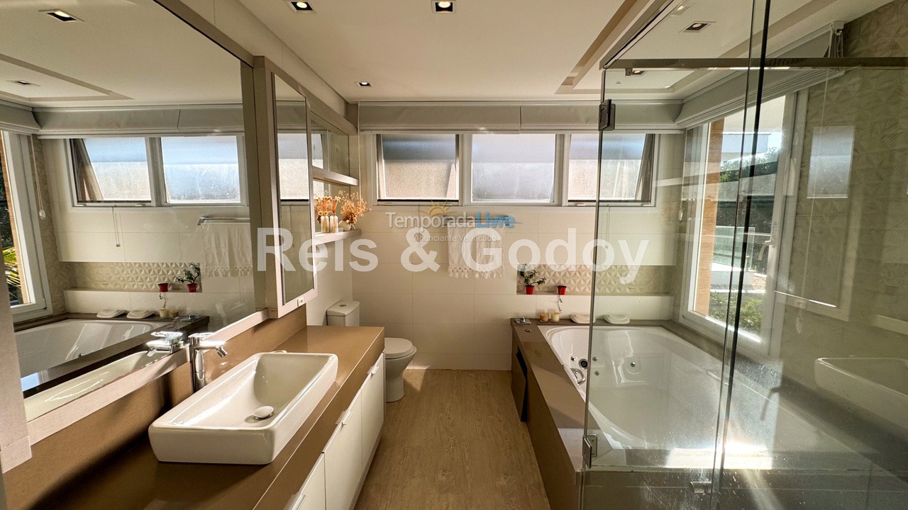 Casa para aluguel de temporada em Florianópolis (Cachoeira do Bom Jesus)