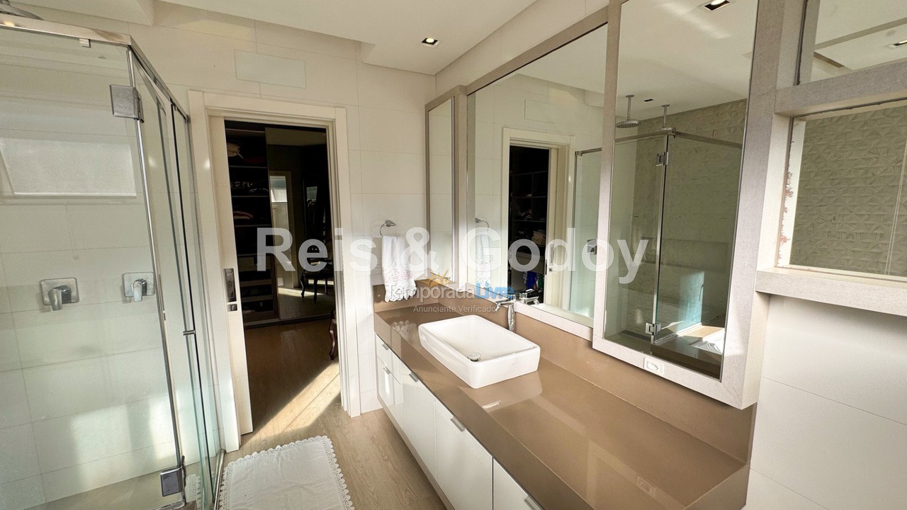 Casa para aluguel de temporada em Florianópolis (Cachoeira do Bom Jesus)