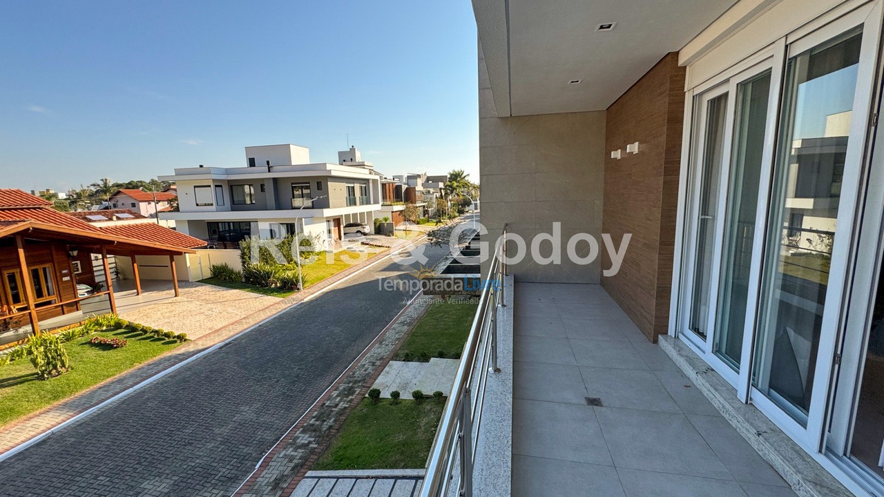 Casa para aluguel de temporada em Florianópolis (Cachoeira do Bom Jesus)