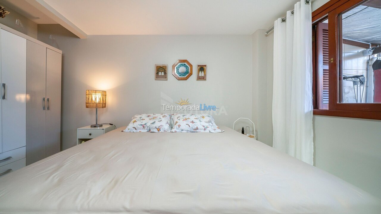 Apartamento para aluguel de temporada em Bombinhas (Praia de Bombinhas)