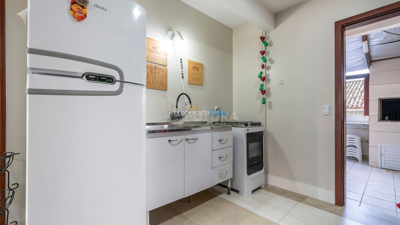 Apartamento para aluguel de temporada em Bombinhas (Praia de Bombinhas)