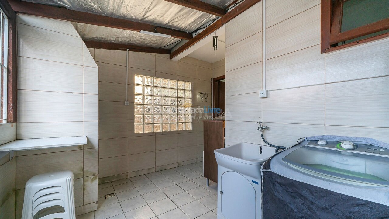 Apartamento para aluguel de temporada em Bombinhas (Praia de Bombinhas)