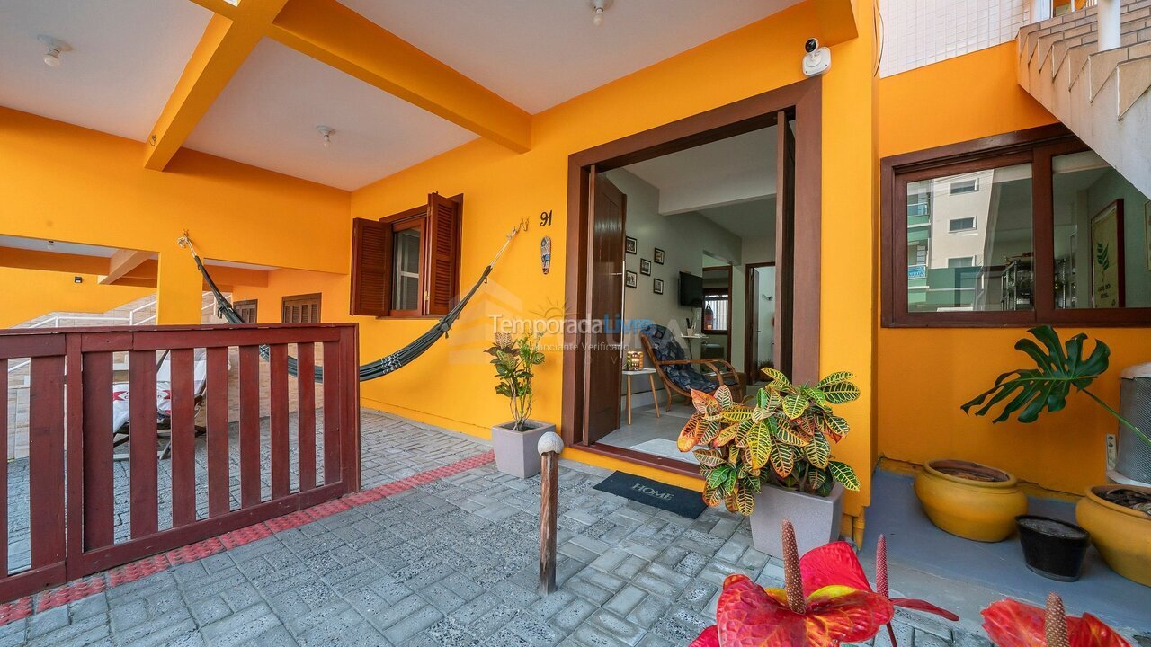 Apartamento para aluguel de temporada em Bombinhas (Praia de Bombinhas)