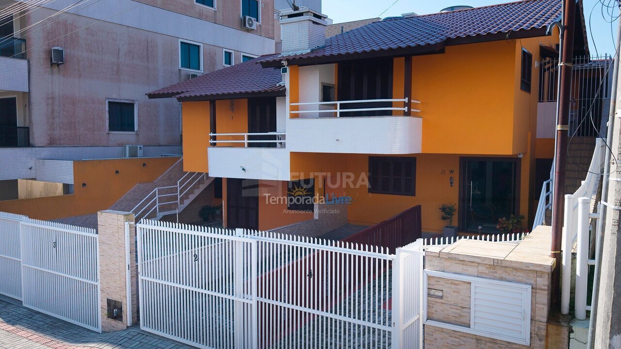 Apartamento para aluguel de temporada em Bombinhas (Praia de Bombinhas)