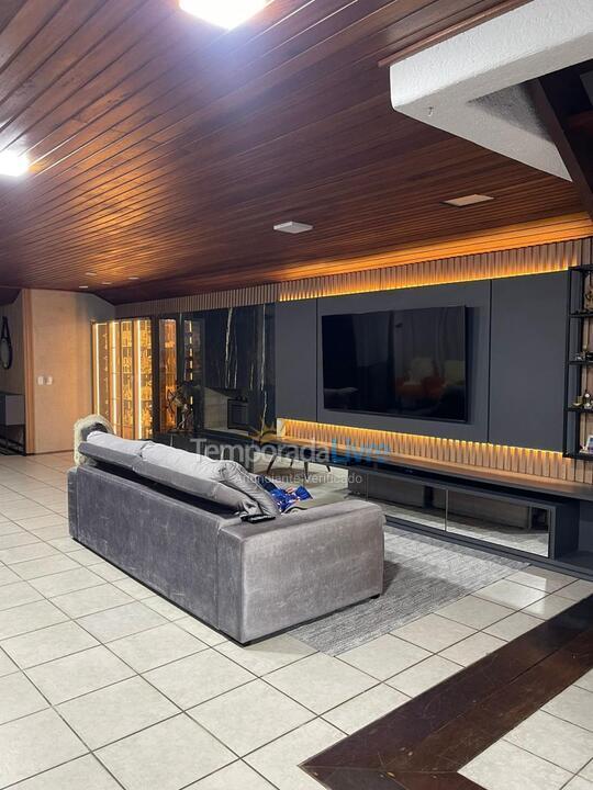 Casa para aluguel de temporada em Florianopolis (Canasvieiras)