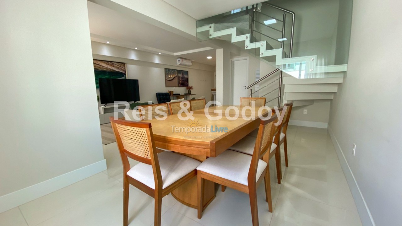 Apartamento para aluguel de temporada em Florianópolis (Jurere Tradicional)