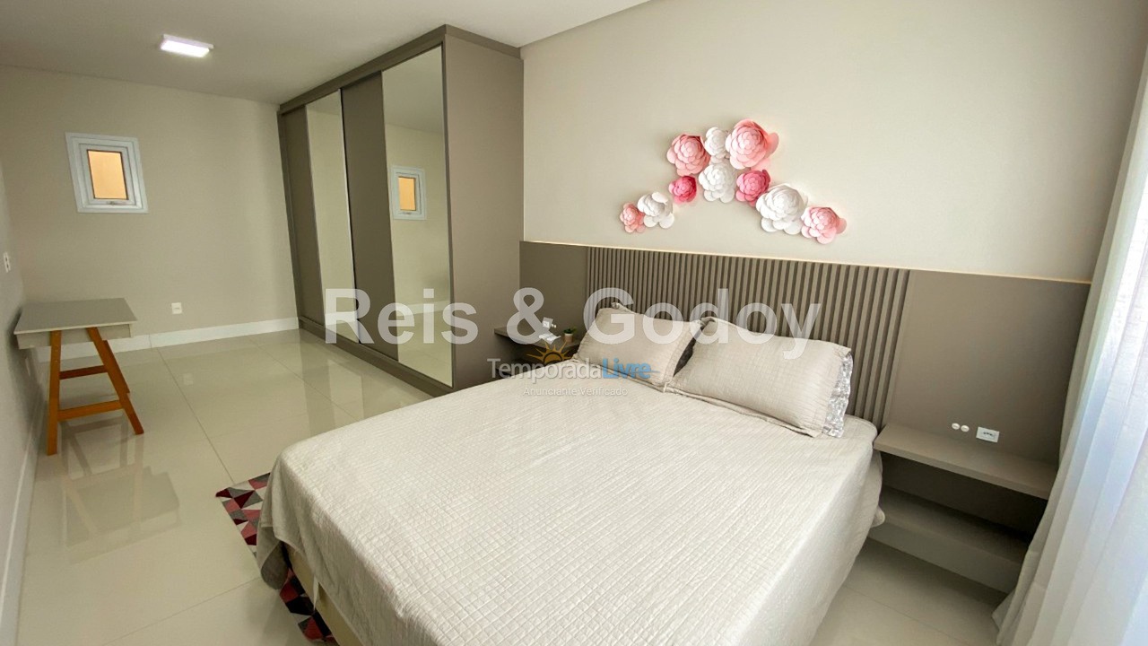 Apartamento para aluguel de temporada em Florianópolis (Jurere Tradicional)