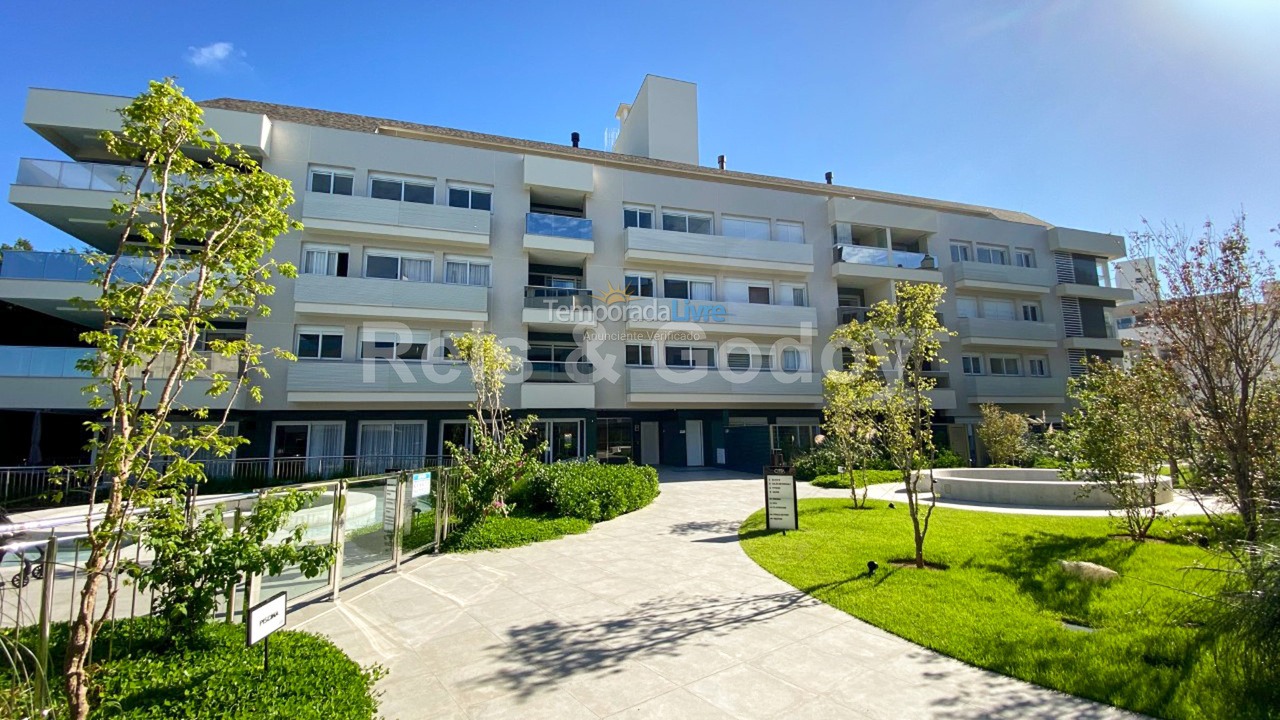 Apartamento para aluguel de temporada em Florianópolis (Jurere Tradicional)