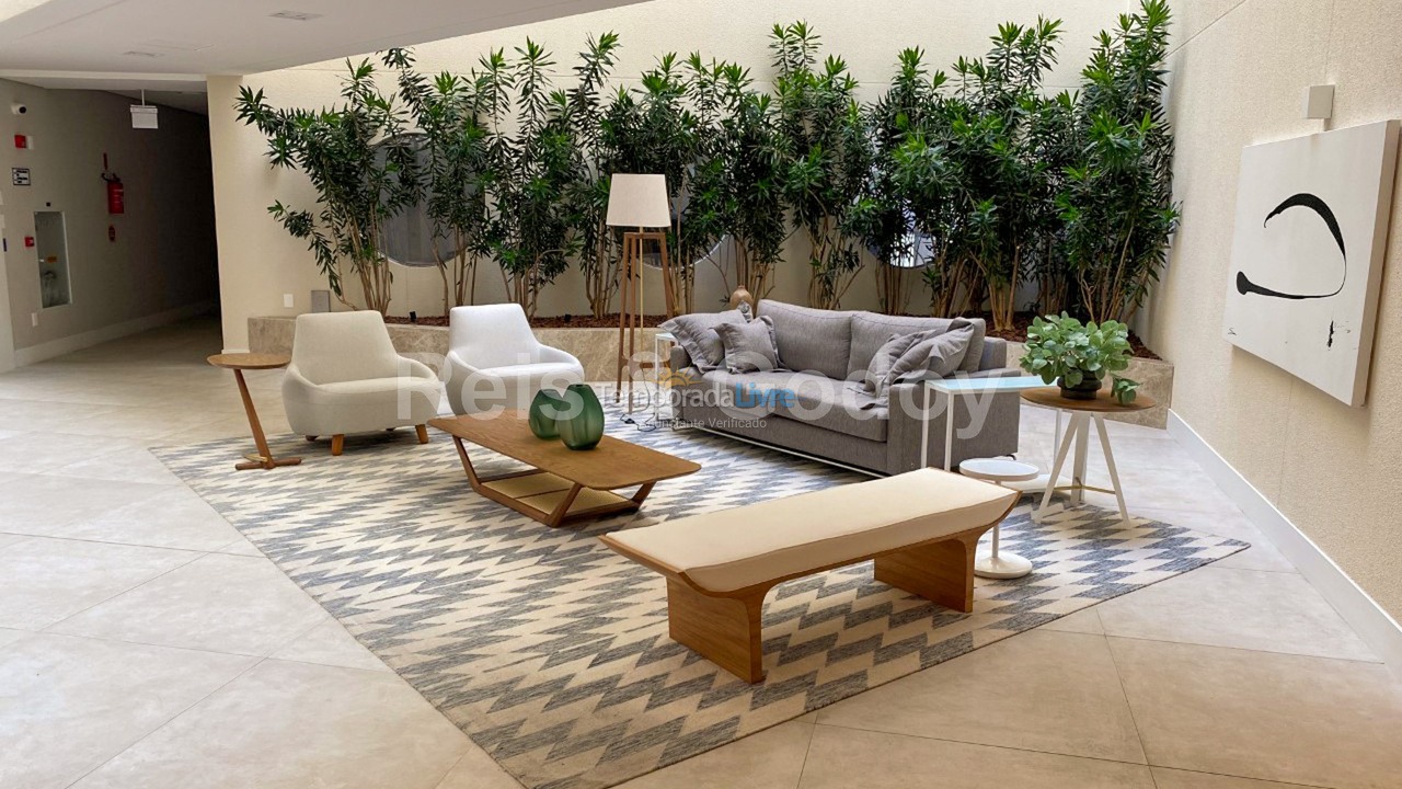 Apartamento para aluguel de temporada em Florianópolis (Jurere Tradicional)