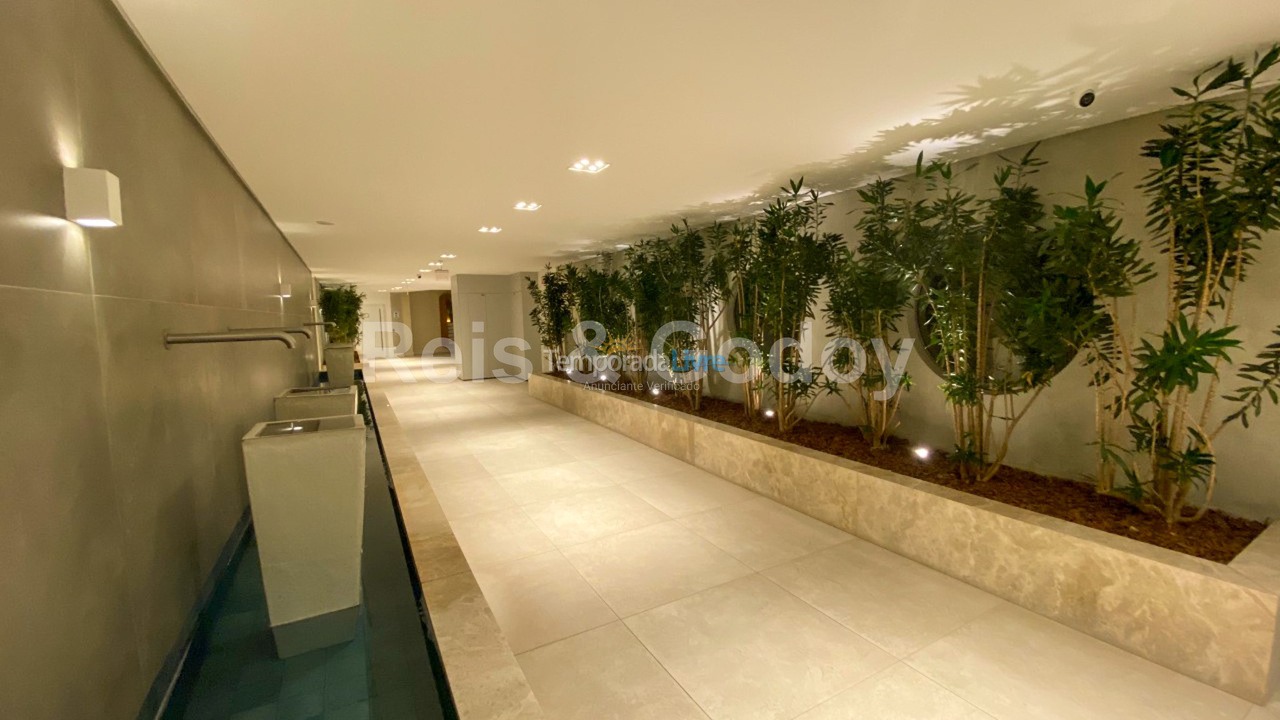 Apartamento para aluguel de temporada em Florianópolis (Jurere Tradicional)