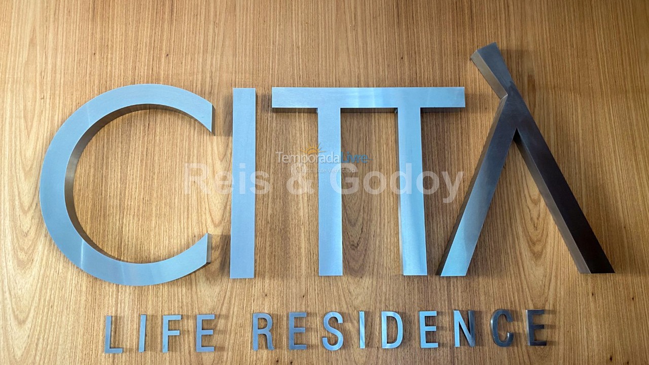 Apartamento para aluguel de temporada em Florianópolis (Jurere Tradicional)