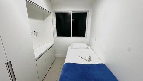 Meireles luxury compact